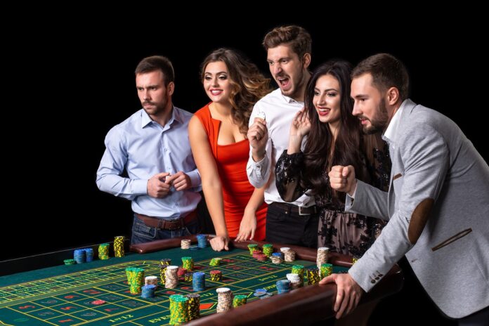casino players