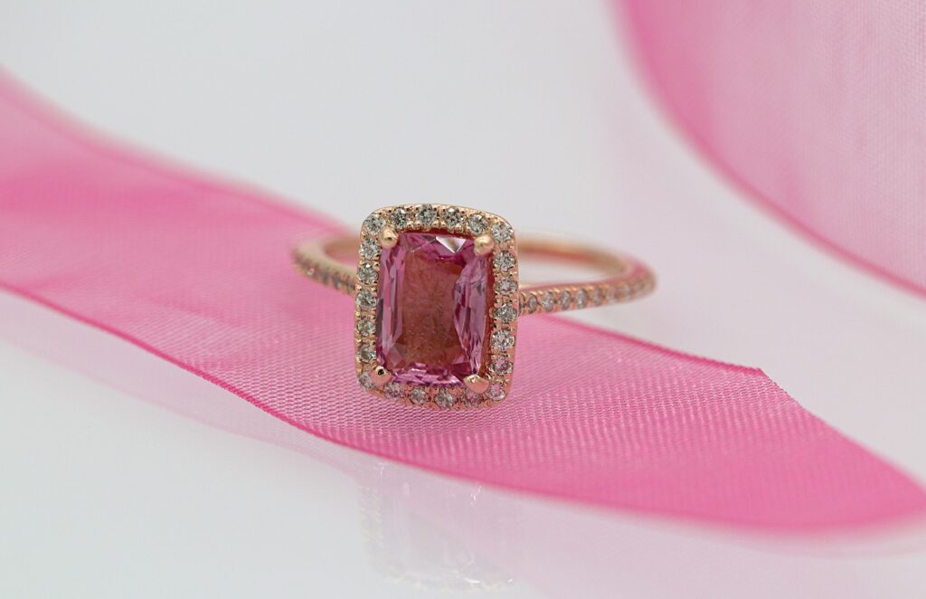 Rose Gold Engagement Rings 